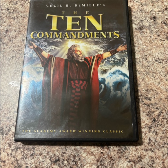 The Ten Commandments DVD - Picture 3 of 6